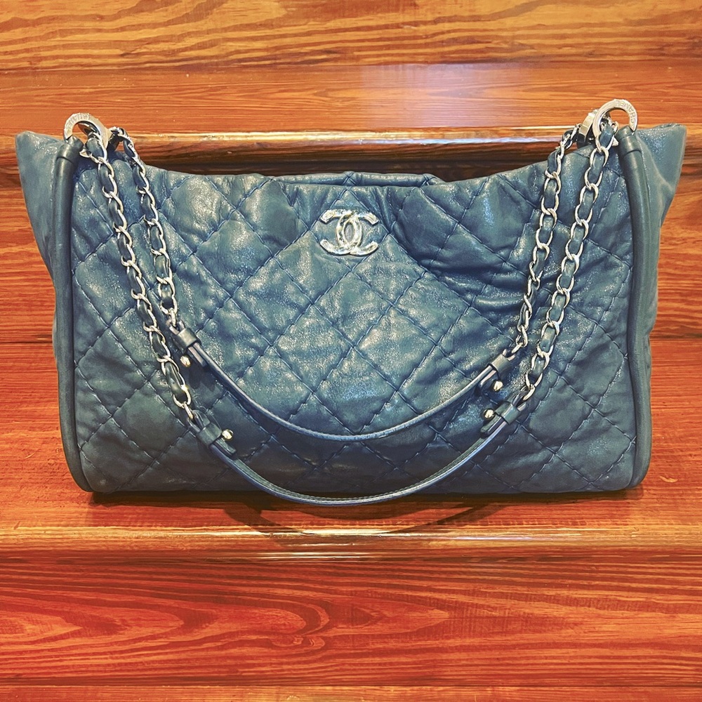 Tis the season for BLUE CHANEL🎁